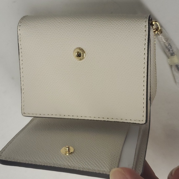 Coach 37968 Leather Small Trifold Wallet Gold/Chalk (Firm Price) - Picture 7 of 16